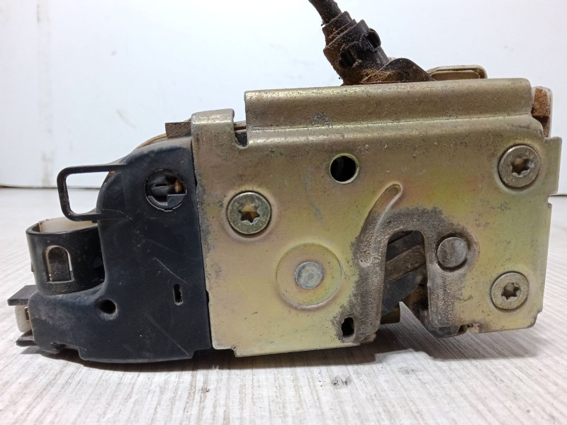 Recambio de cerradura puerta delantera derecha para citroën c3 i (fc_, fn_) 1.4 i referencia OEM IAM   