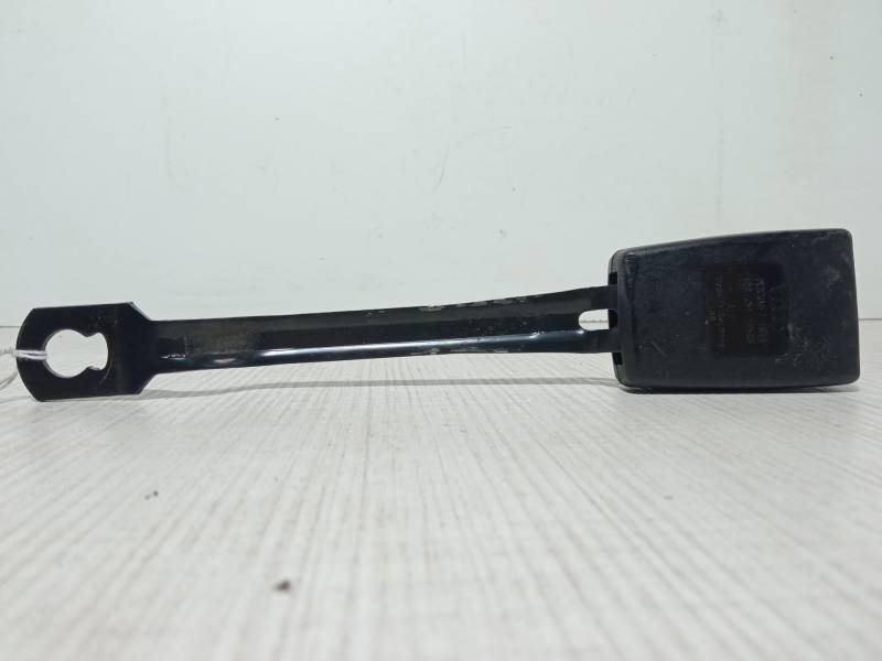 ANCLAJE CINTURON DELANTERO IZQUIERDO 8D0857755B 