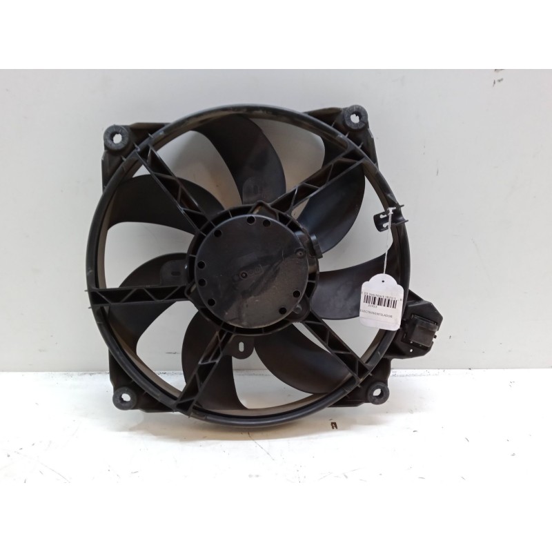 Recambio de electroventilador para renault megane iii hatchback (bz0/1_, b3_) 1.6 16v (bz0h) referencia OEM IAM   