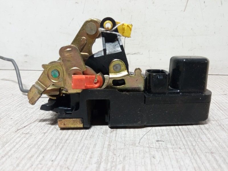 Recambio de cerradura puerta delantera derecha para chrysler voyager iv (rg, rs) 2.5 crd referencia OEM IAM   