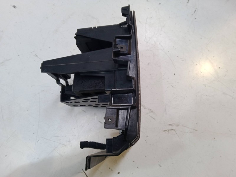 Recambio de consola central superior para volkswagen bora i (1j2) 2.0 referencia OEM IAM    Recambio de consola central superior para volkswagen bora i (1j2) 2.0 referencia OEM IAM