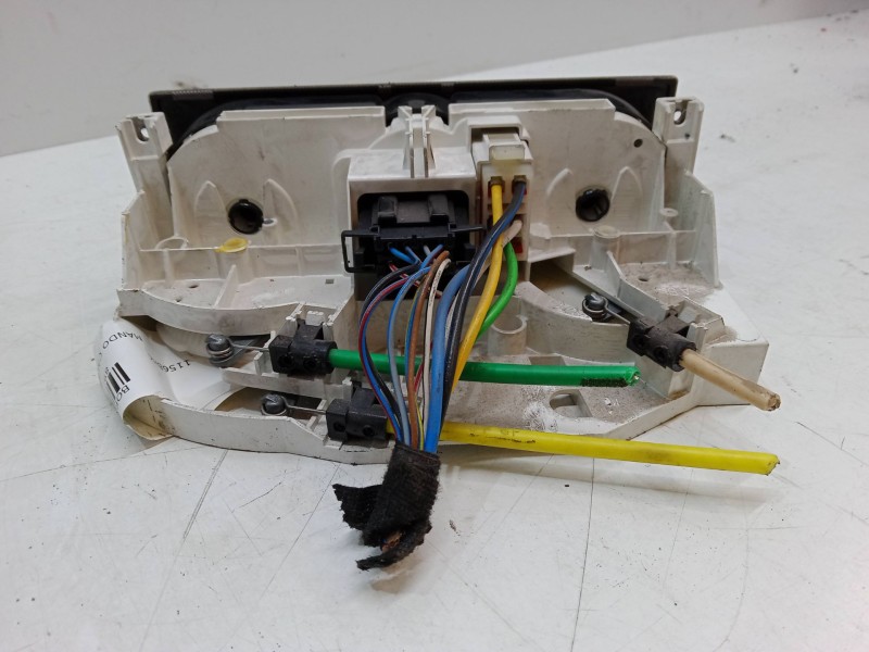 Recambio de mando calefaccion / a/a para volkswagen bora i (1j2) 2.0 referencia OEM IAM    Recambio de mando calefaccion / a/a para volkswagen bora i (1j2) 2.0 referencia OEM IAM