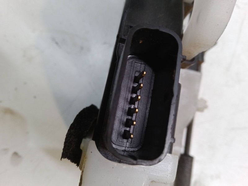 Recambio de cerradura puerta delantera derecha para hyundai ix35 (lm, el, elh) 1.6 referencia OEM IAM   