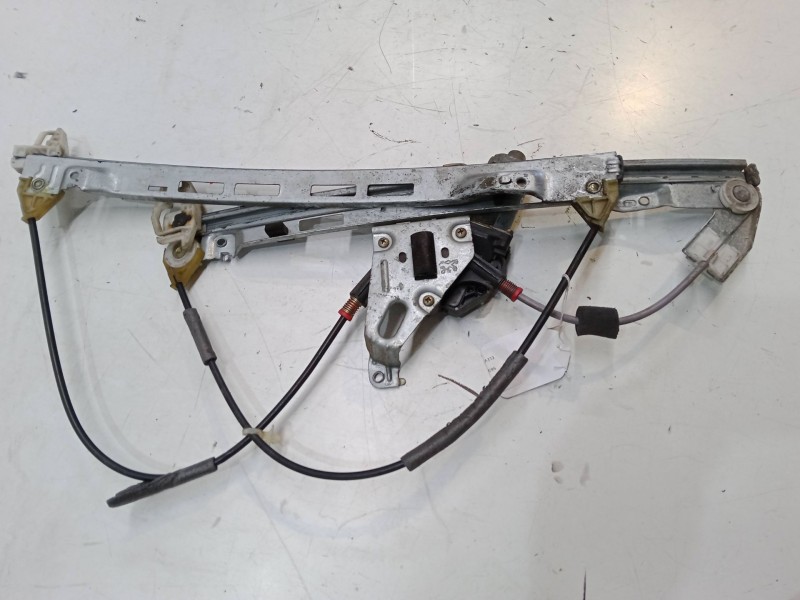 Recambio de elevalunas electrico delantero derecho para peugeot 206 sw (2e/k) 1.4 referencia OEM IAM    Recambio de elevalunas electrico delantero derecho para peugeot 206 sw (2e/k) 1.4 referencia OEM IAM