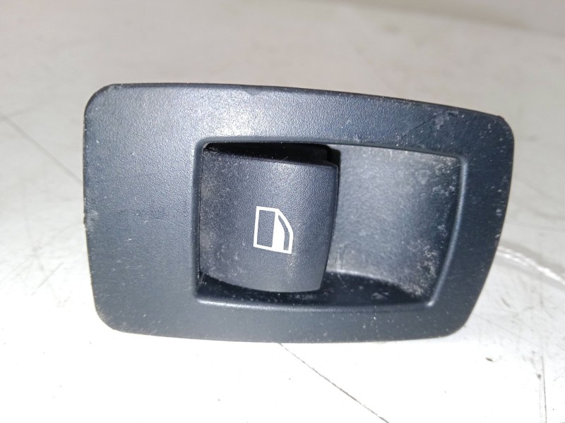 Recambio de mando elevalunas trasero derecho para bmw 1 (e87) 116 i referencia OEM IAM   