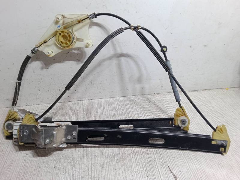 ELEVALUNAS ELECTRICO DELANTERO DERECHO 