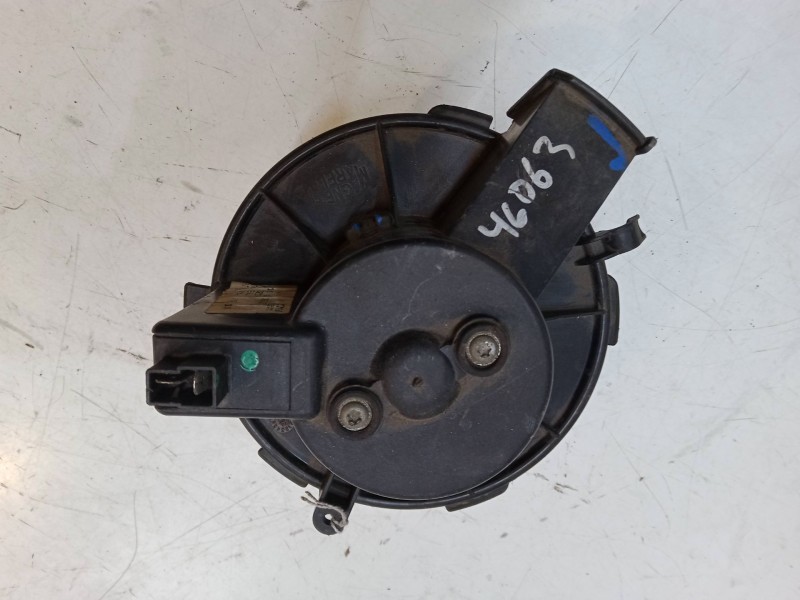 Recambio de motor calefaccion para peugeot 307 sw (3h) 1.6 16v referencia OEM IAM 153627  