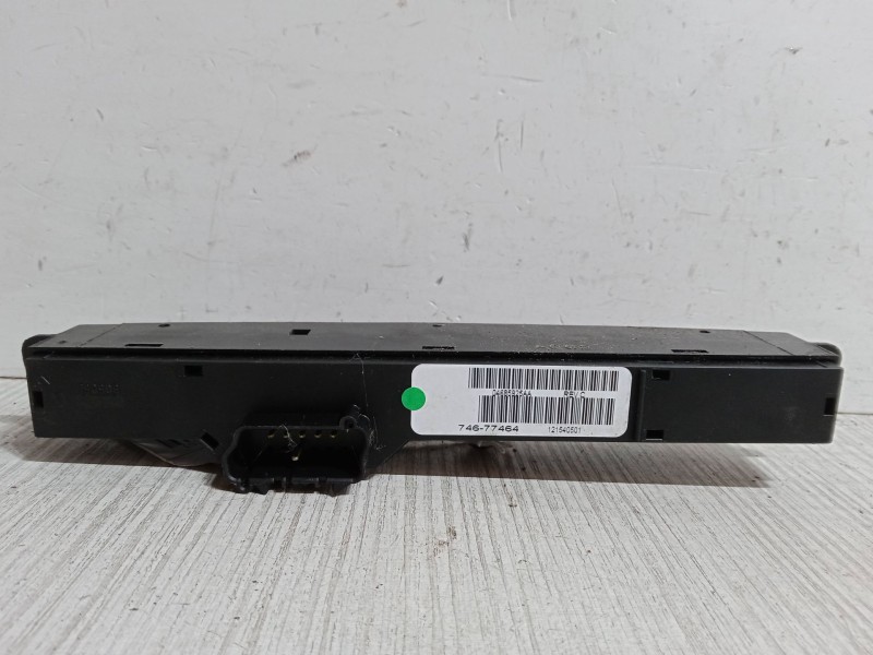 Recambio de warning para chrysler voyager iv (rg, rs) 2.5 crd referencia OEM IAM 74677464  04685925AA