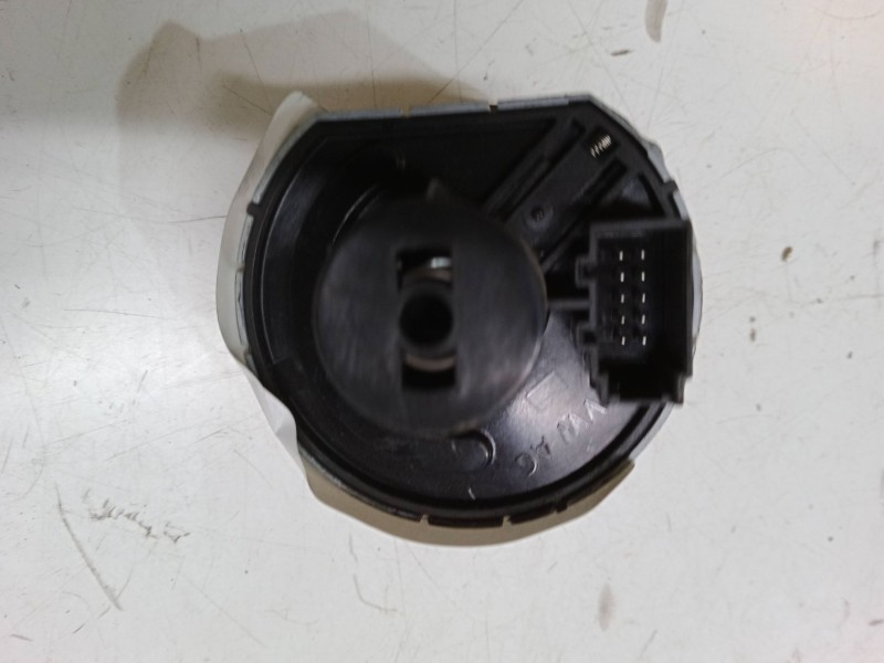 Recambio de conmutador de luces para skoda rapid (nh3, nk3, nk6) 1.6 tdi referencia OEM IAM   