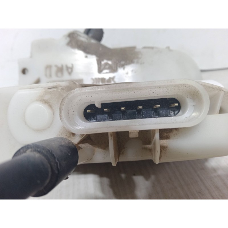 Recambio de cerradura puerta trasera derecha para citroën c3 i (fc_, fn_) 1.4 i referencia OEM IAM 46977980  