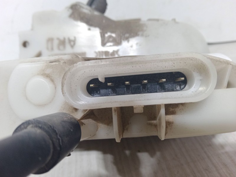 Recambio de cerradura puerta trasera derecha para citroën c3 i (fc_, fn_) 1.4 i referencia OEM IAM 46977980  