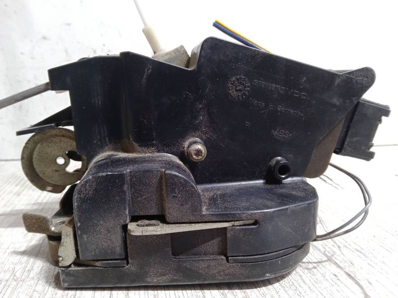 CERRADURA PUERTA DELANTERA DERECHA 
