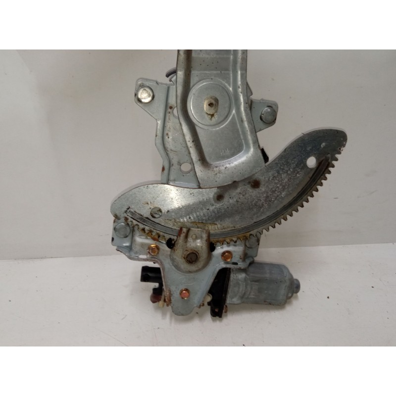 Recambio de elevalunas electrico delantero derecho para kia carens ii monospace (fj) 2.0 crdi referencia OEM IAM   