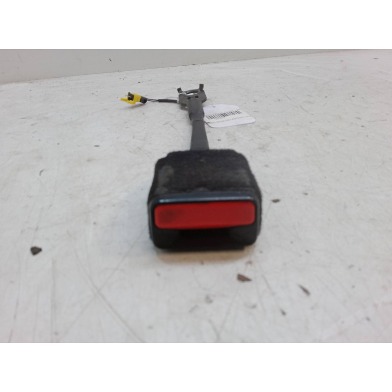Recambio de anclaje cinturon delantero izquierdo para citroën c4 grand picasso ii (da_, de_) 2.0 bluehdi 150 referencia OEM IAM 