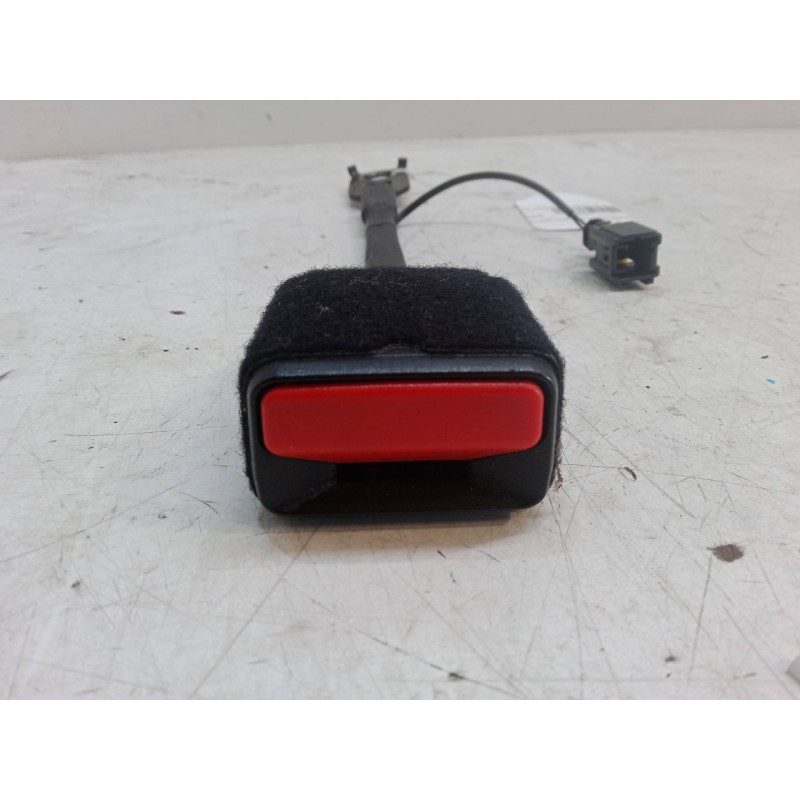 Recambio de anclaje cinturon delantero derecho para citroën c4 grand picasso ii (da_, de_) 2.0 bluehdi 150 referencia OEM IAM   