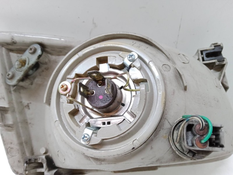 Recambio de faro izquierdo para toyota yaris (_p1_) 1.3 (ncp10_, scp12_) referencia OEM IAM   