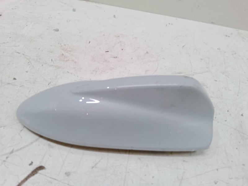 Recambio de base de antena para volvo v40 hatchback (525) d2 referencia OEM IAM   