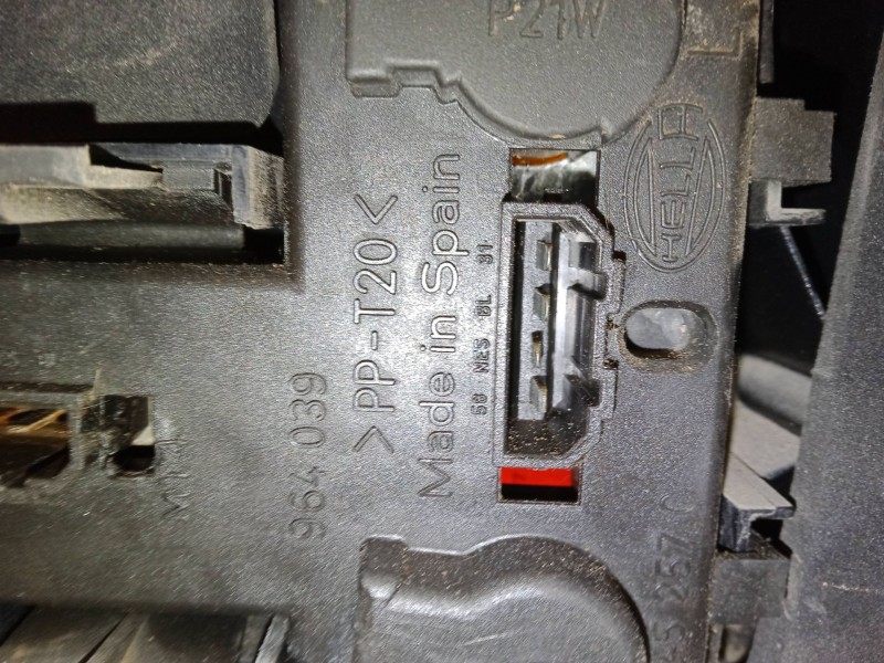 Recambio de piloto trasero izquierdo para seat ibiza ii (6k1) 1.4 i referencia OEM IAM   