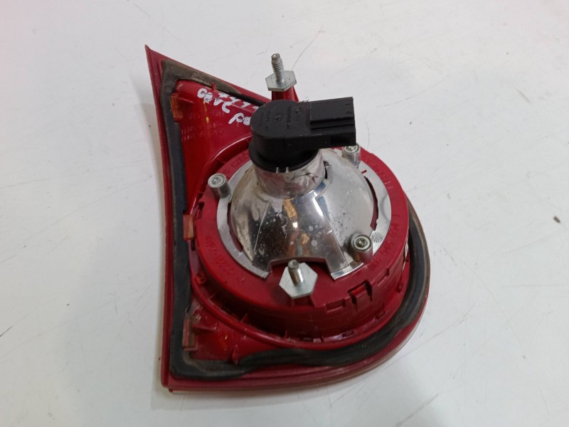 Recambio de piloto trasero porton derecho para volkswagen golf v (1k1) 1.9 tdi referencia OEM IAM   