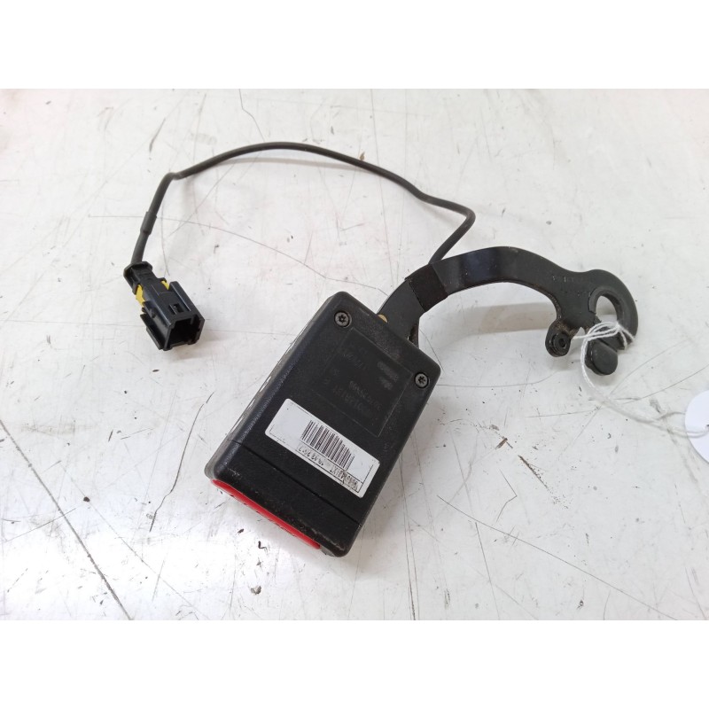 Recambio de anclaje cinturon trasero derecho para citroën c4 grand picasso ii (da_, de_) 2.0 bluehdi 150 referencia OEM IAM   
