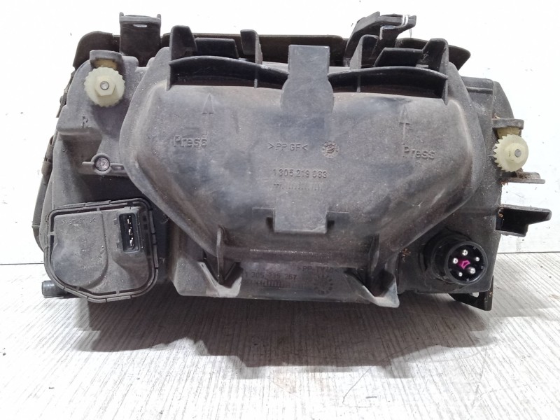 Recambio de faro derecho para audi a4 b5 avant (8d5) 1.9 tdi referencia OEM IAM   