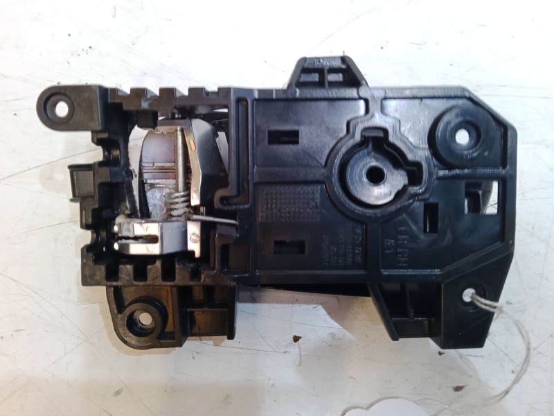 Recambio de maneta interior puerta delantera derecha para kia carens iv 1.7 crdi referencia OEM IAM   