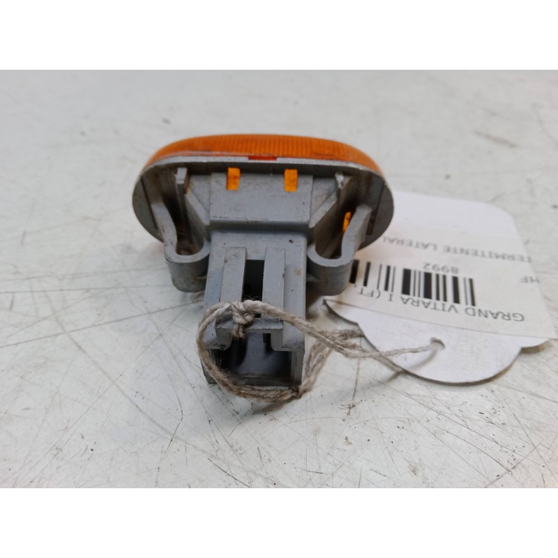 Recambio de intermitente lateral izquierdo para suzuki grand vitara i (ft, ht) 2.0 hdi 110 16v 4x4 (sq 420d) referencia OEM IAM 