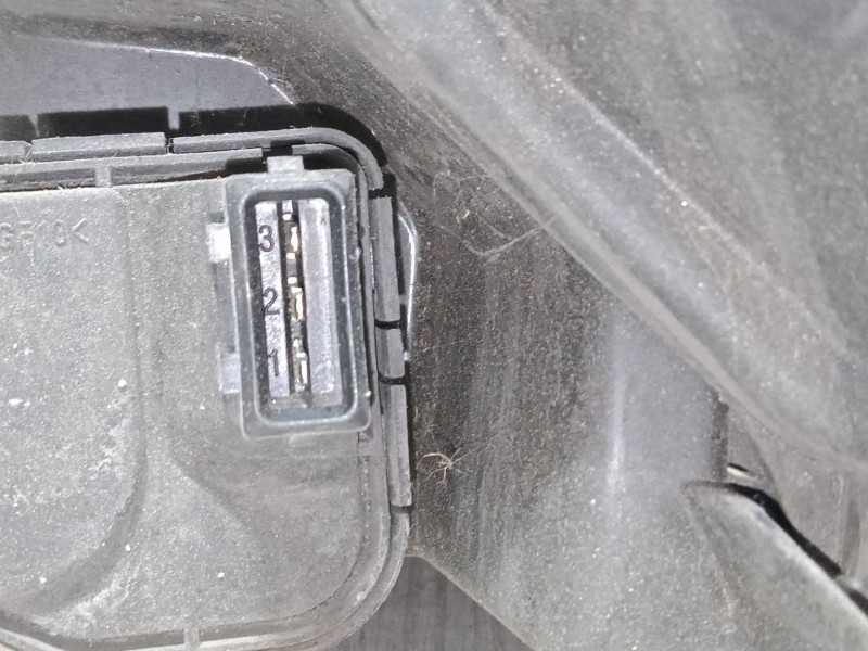 Recambio de faro derecho para audi a4 b5 avant (8d5) 1.9 tdi referencia OEM IAM   