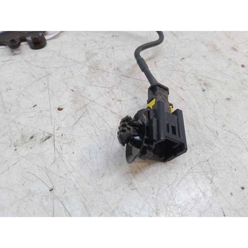 Recambio de anclaje cinturon trasero izquierdo para citroën c4 grand picasso ii (da_, de_) 2.0 bluehdi 150 referencia OEM IAM   
