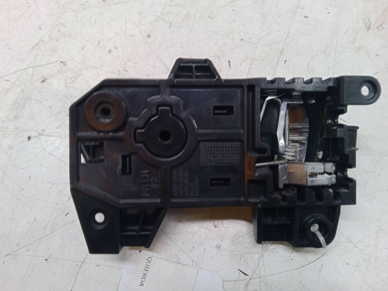 Recambio de maneta interior puerta delantera izquierda para kia carens iv 1.7 crdi referencia OEM IAM   