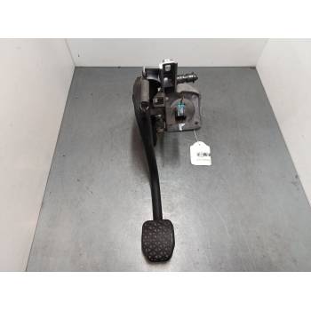 PEDAL EMBRAGUE 