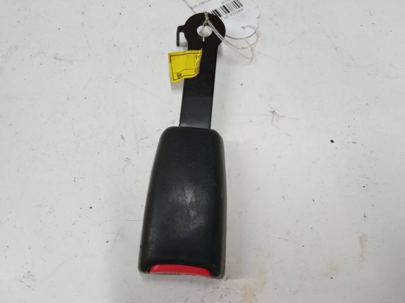 ANCLAJE CINTURON DELANTERO IZQUIERDO 