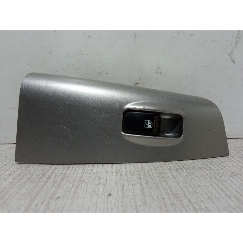 Recambio de mando elevalunas trasero derecho para kia sportage ii (je_, km_) 2.0 crdi referencia OEM IAM 483525-1110RR  
