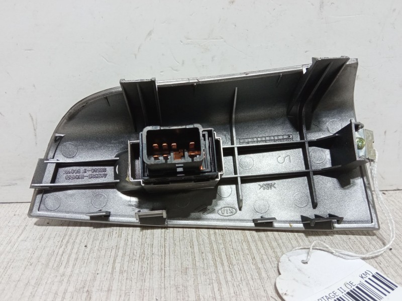 Recambio de mando elevalunas trasero derecho para kia sportage ii (je_, km_) 2.0 crdi referencia OEM IAM 483525-1110RR  