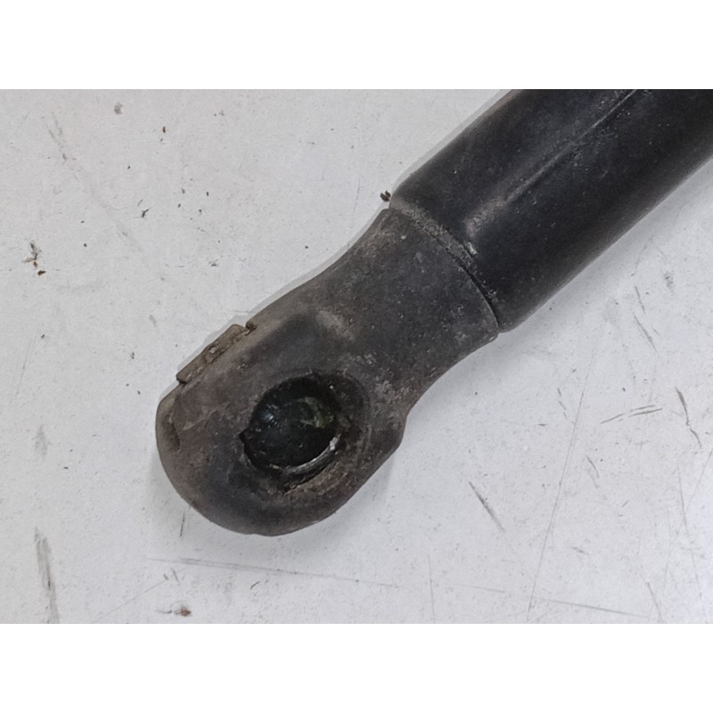 Recambio de amortiguadores capo para opel astra h gtc (a04) 2.0 turbo (l08) referencia OEM IAM   