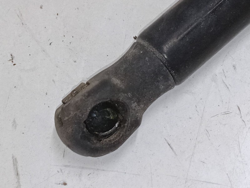 Recambio de amortiguadores capo para opel astra h gtc (a04) 2.0 turbo (l08) referencia OEM IAM   