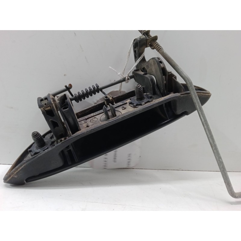 Recambio de maneta exterior puerta delantera derecha para renault scénic i monospace (ja0/1_, fa0_) 1.9 dci (ja05, ja1f) referen Recambio de maneta exterior puerta delantera derecha para renault scénic i monospace (ja0/1_, fa0_) 1.9 dci (ja05, ja1f) referen