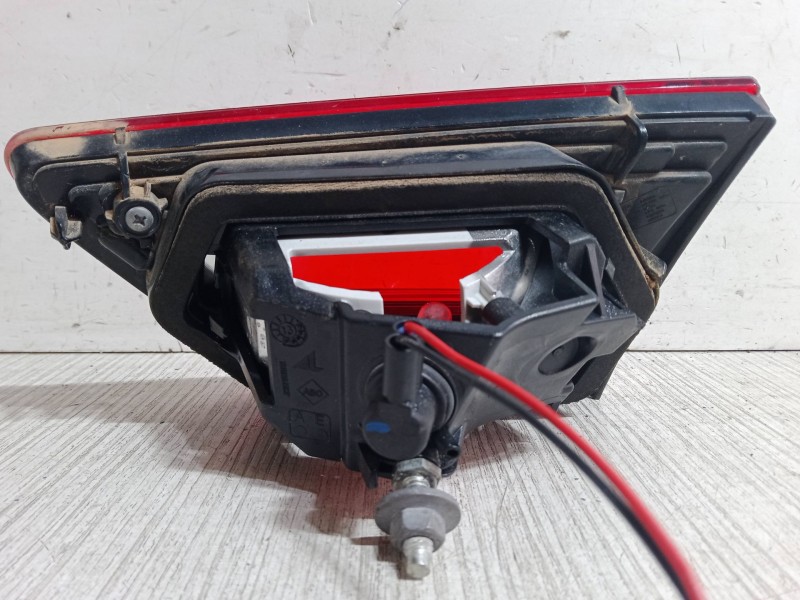 Recambio de piloto trasero porton izquierdo para renault clio iv (bh_) 1.2 16v referencia OEM IAM   