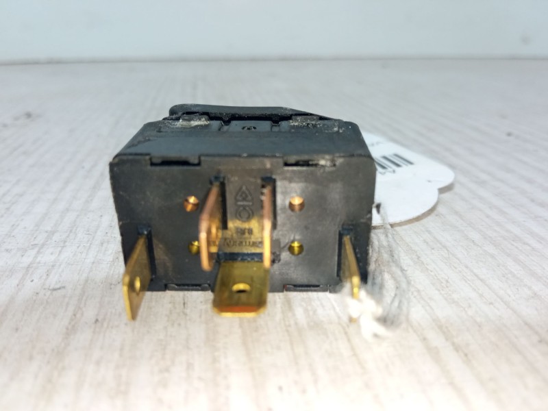 Recambio de mando elevalunas delantero derecho para audi a4 b5 (8d2) 1.8 t referencia OEM IAM 4D09598550IC  