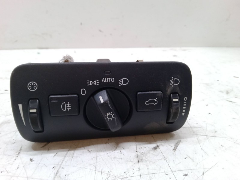 Recambio de regulador altura luces para volvo v40 hatchback (525) d2 referencia OEM IAM 30739425  
