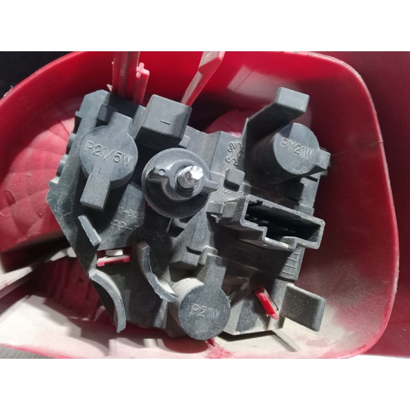 Recambio de piloto trasero izquierdo para peugeot 206 hatchback (2a/c) 1.4 hdi eco 70 referencia OEM IAM   