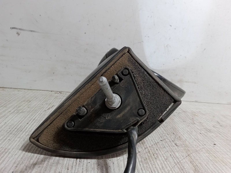 Recambio de retrovisor electrico derecho para peugeot 407 sw (6e_, 6d_) 2.0 hdi 135 referencia OEM IAM   