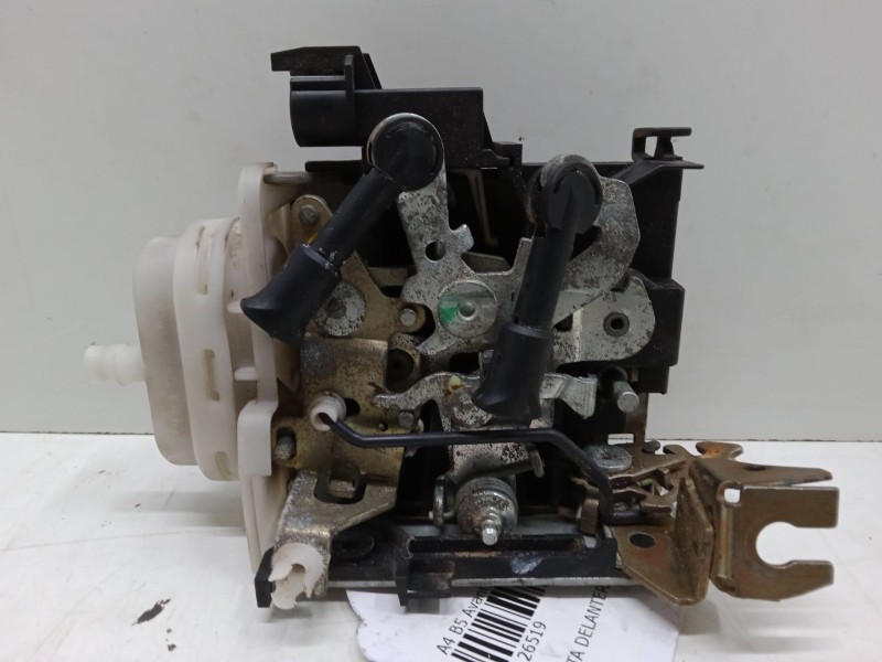 Recambio de cerradura puerta delantera izquierda para audi a4 b5 avant (8d5) 1.9 tdi referencia OEM IAM    Recambio de cerradura puerta delantera izquierda para audi a4 b5 avant (8d5) 1.9 tdi referencia OEM IAM