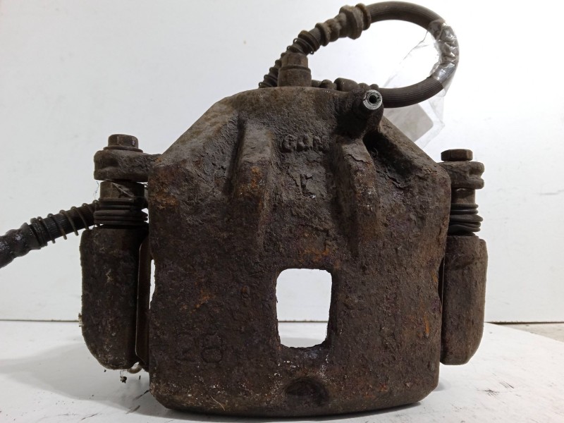 Recambio de pinza freno delantera izquierda para kia sportage ii (je_, km_) 2.0 crdi referencia OEM IAM   