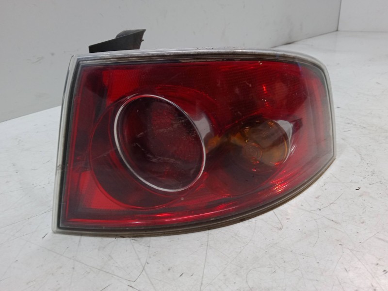 Recambio de piloto trasero derecho para seat ibiza iii (6l1) 1.4 16v referencia OEM IAM   