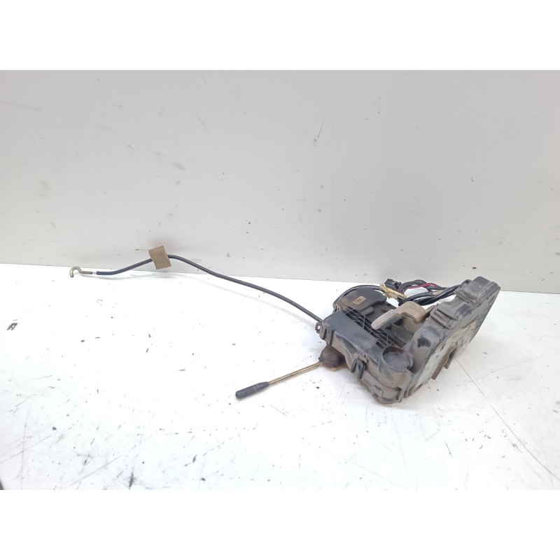 Recambio de cerradura puerta delantera derecha para mercedes-benz clase c (w203) c 220 cdi (203.006) referencia OEM IAM 00413811