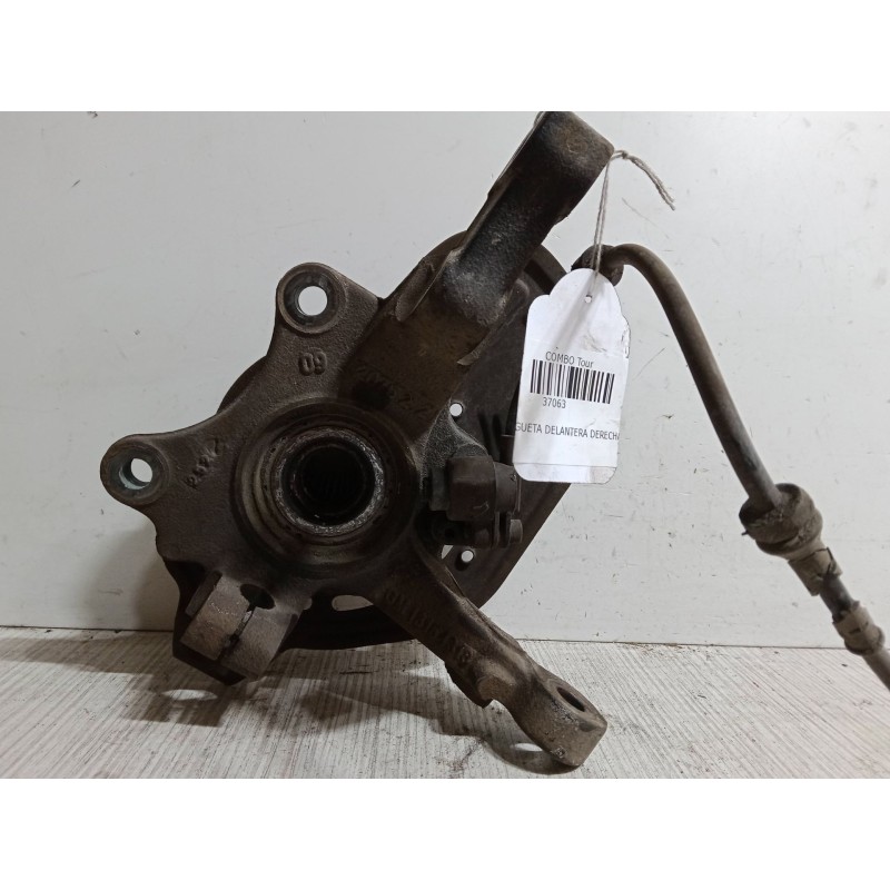 Recambio de mangueta delantera derecha para opel combo tour 1.3 cdti 16v referencia OEM IAM consensorabs  GM13154318