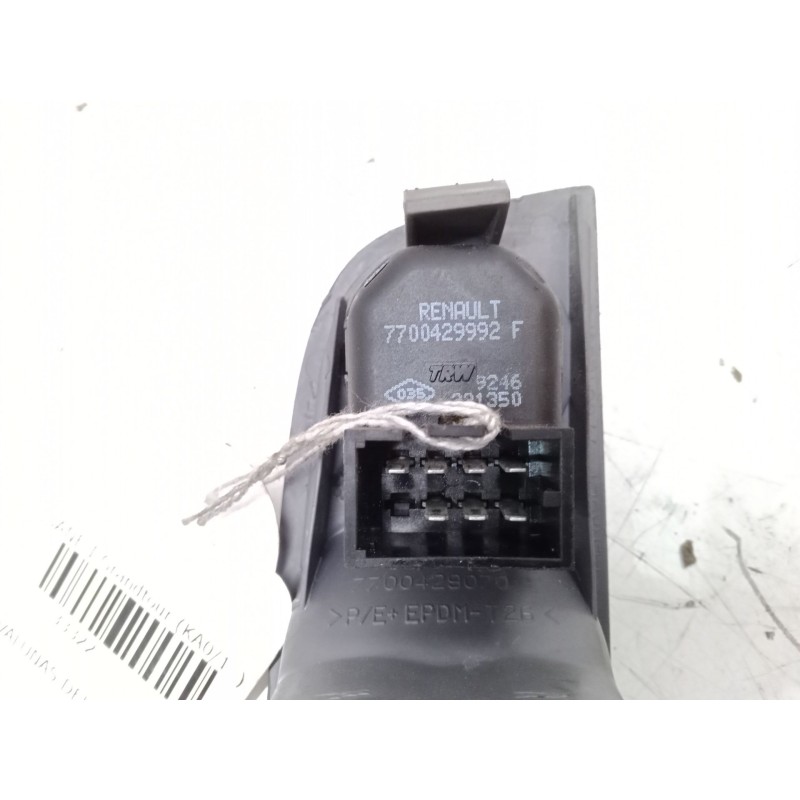 Recambio de mando elevalunas delantero izquierdo para renault megane i grandtour (ka0/1_) 1.9 dti (ka0n) referencia OEM IAM 7700