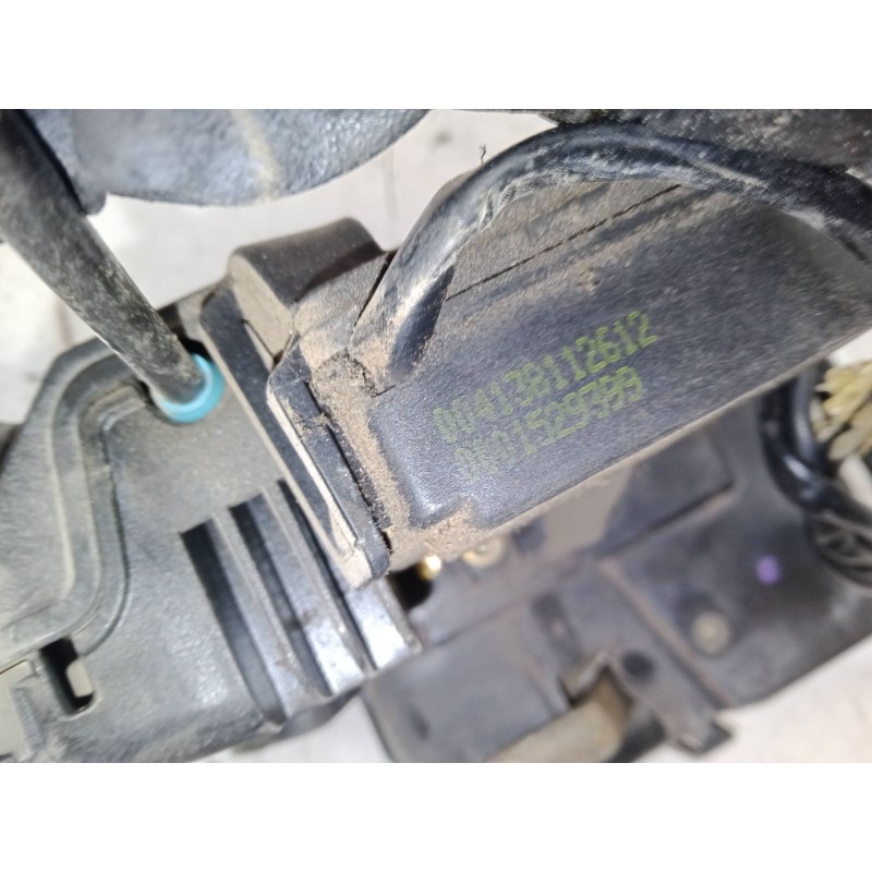 Recambio de cerradura puerta delantera derecha para mercedes-benz clase c (w203) c 220 cdi (203.006) referencia OEM IAM 00413811