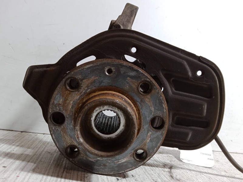 Recambio de mangueta delantera derecha para opel combo tour 1.3 cdti 16v referencia OEM IAM consensorabs  GM13154318